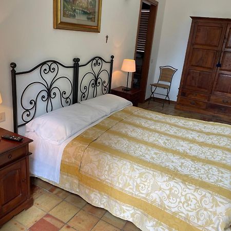 Agriturismo Villa Luca Sant'Agata di Militello Luaran gambar