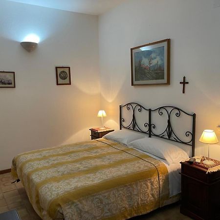Agriturismo Villa Luca Sant'Agata di Militello Luaran gambar