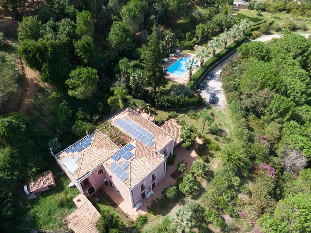 Agriturismo Villa Luca Sant'Agata di Militello Luaran gambar
